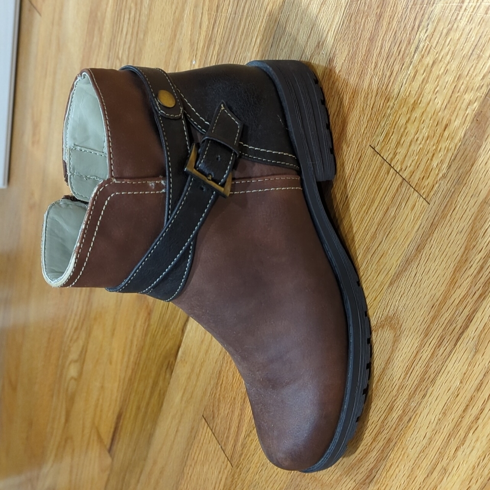 Natural Soul brand Women's ankle boots Brown Size 9